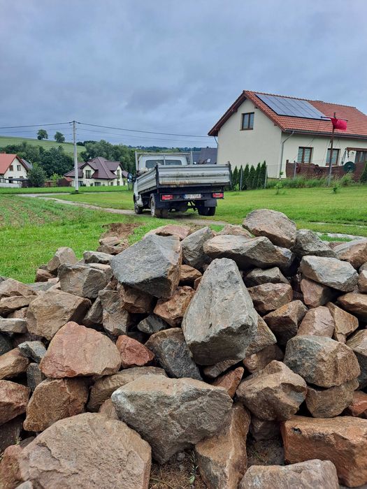 Kamień Grys biały wapienny, wapień ozdobny ogrodowy mała wywrotka