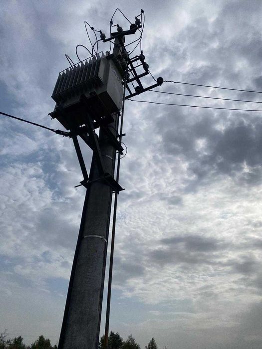 Деревообробне господарство в 50 км від Києва