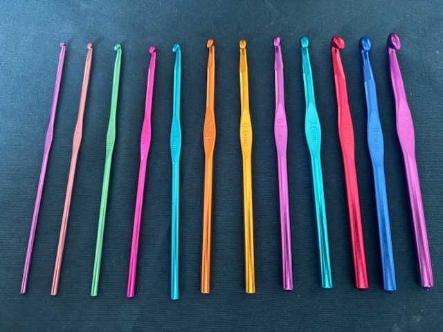 3 conjuntos de agulhas de crochet (preços diferentes consoante conj,)