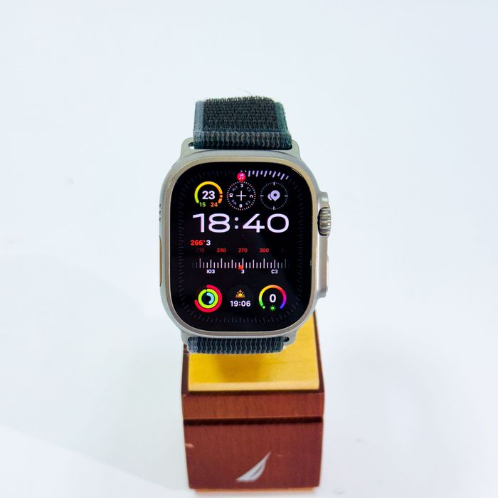 Apple Watch Ultra Natural Titanium