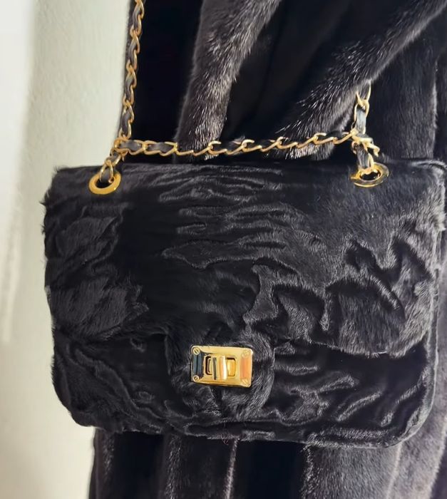 Красивая модная сумка