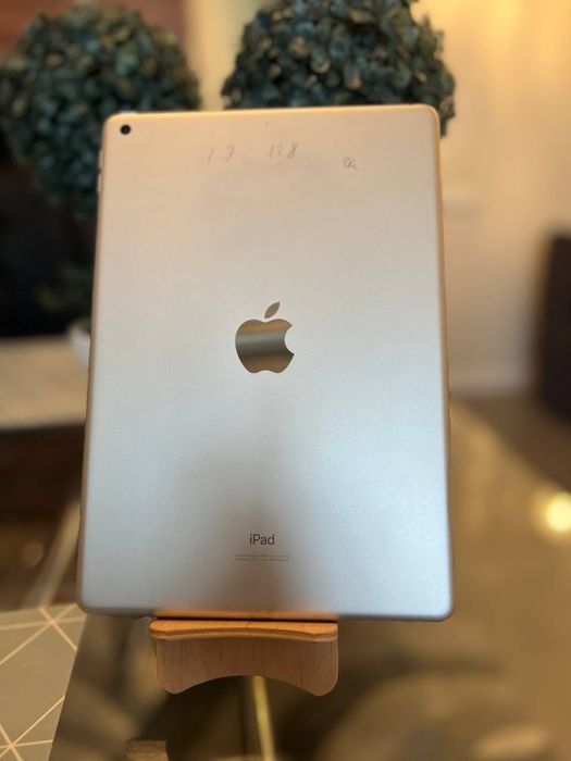 iPad 7 покоління 128 gb 2019 10.2 планшет ідеал  з гарантією