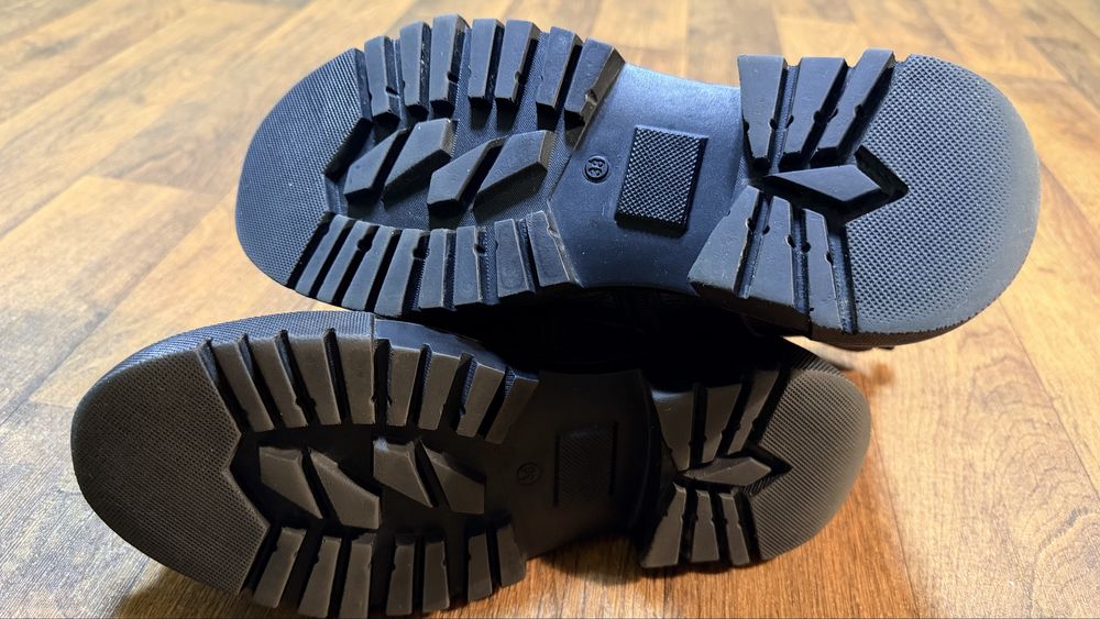 Кожаные ботинки размер 38