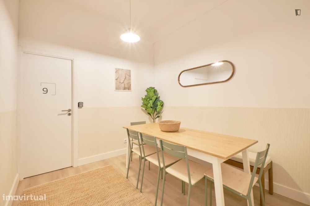 Quarto - localizado em Alameda Lisbon