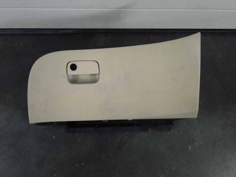 Бардачок Subaru Tribeca 05-14р. 66123XA00A, 66120XA01BEU, 66126XA03AEU