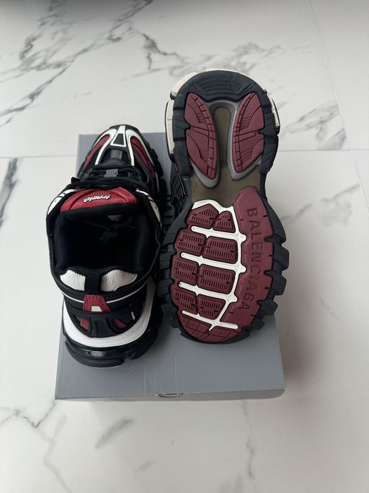 (36-45) Топові кросівки Balenciaga Track 2.0 Black/Red беленсіага