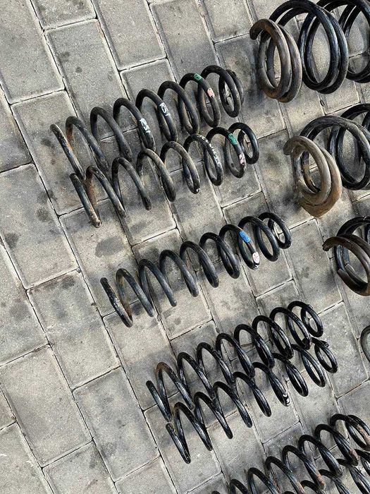 Пружина передня / Задня RENAULT MEGANE 2 SCENIC 2 (2003-2009)