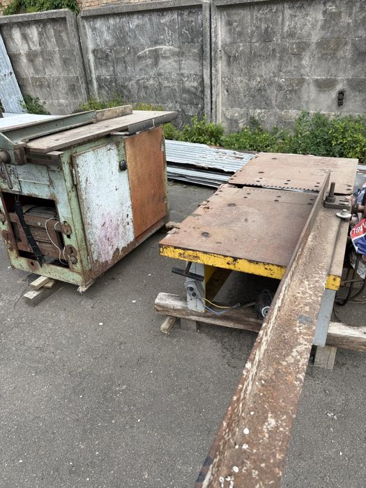 Станки деревообробні