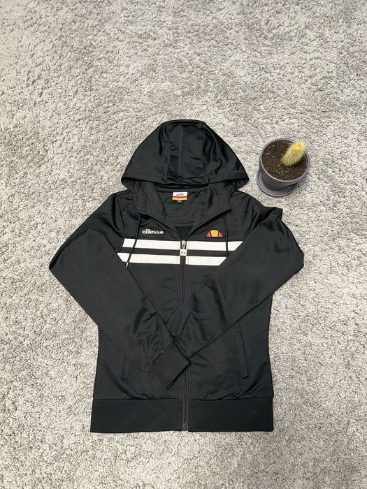 Олімпійка Ellesse