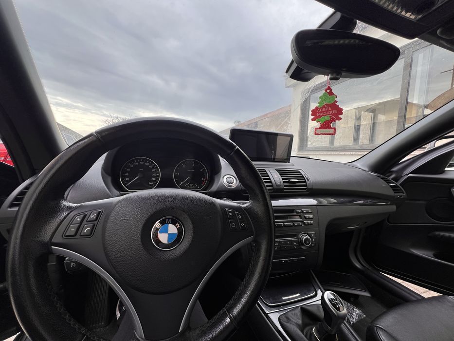 Radio BMW E81 E82 E87 E88 carplay android auto 8 CORE