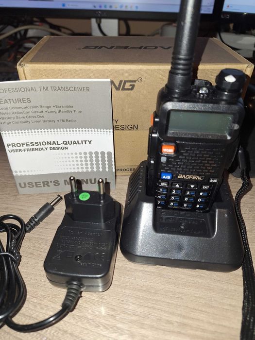 Baofeng     UV-5R