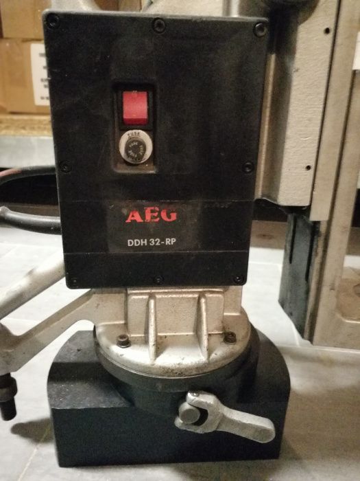 Íman eléctrico para furadora