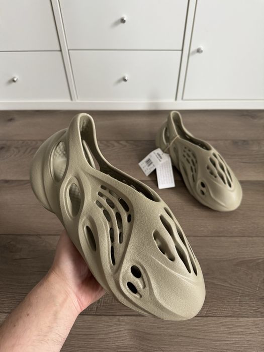 Adidas Foam Runner Stone Salt GV6840 оригінал