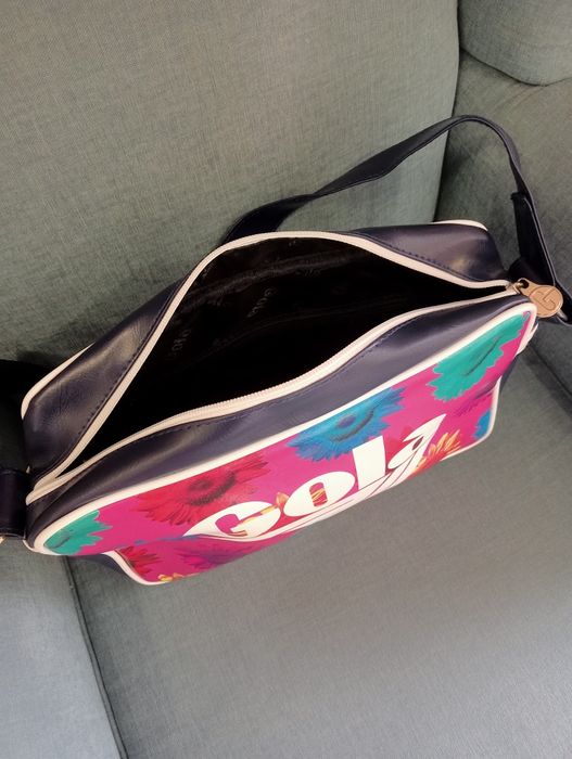 Sacola da marca Gola