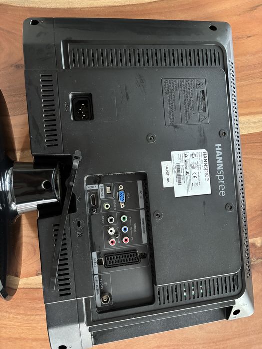 Televisão / Monitor Hannspree 19" LCD - HDMI/VGA - Ideal p/ Cozinha ou Gaming Retro
