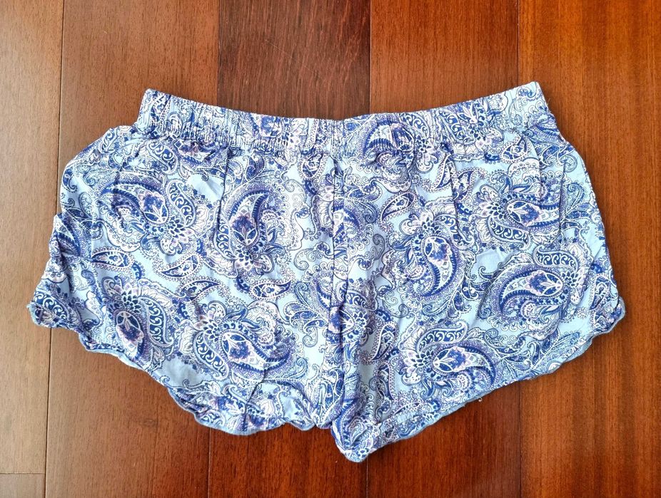 Calções curtos de pijama com padrão azul e lilás Primark, tamanho S