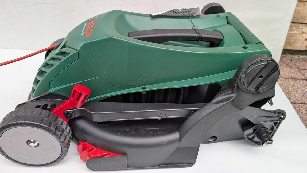 Kosiarka elektryczna Bosch UniversalRotak 37-555 1400W