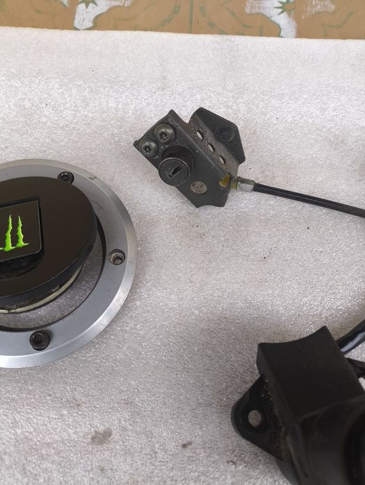 かま 𝑻𝑻𝑻 𝑴𝑺𝑾 𝑳𝒂𝒎𝒆 𝒛𝒊𝒑 𝒖𝒑 𝒄𝒂𝒓𝒅𝒊𝒈𝒂𝒏 ⁡ 身長170𝒄𝒎