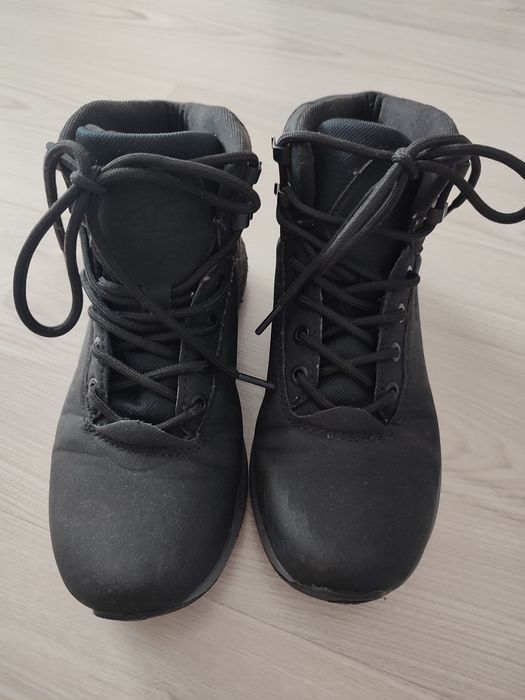 Obuwie jesienne wiosenne 4F 35