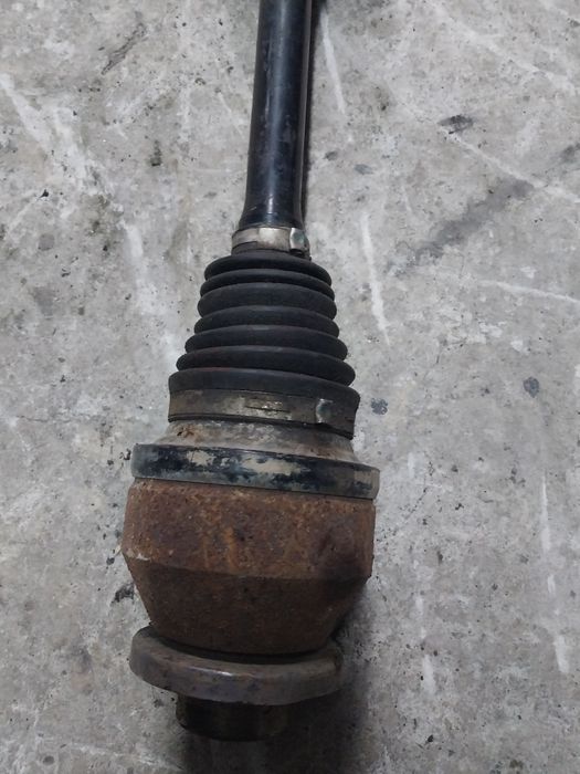 Полуось піввісь шруз транспортер т5 1.9 2.5 мотор