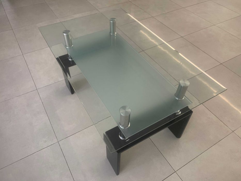 szklana ława stolik okolicznościowy z niemiec