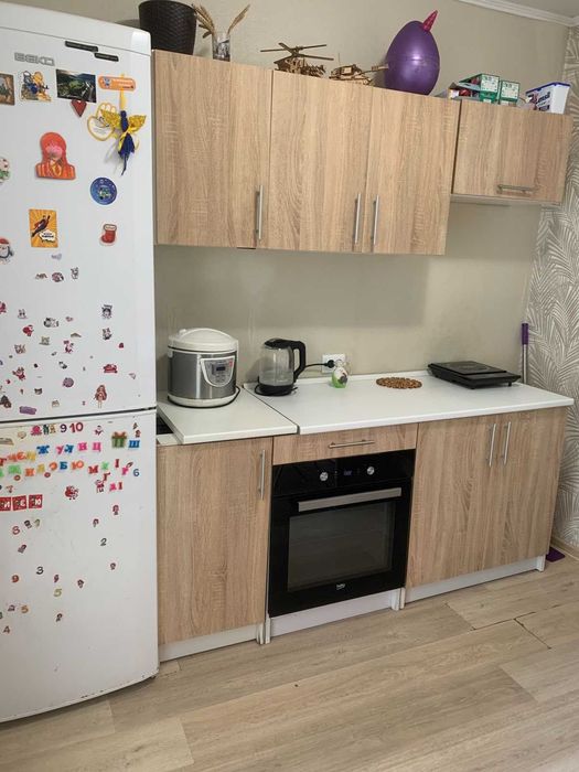 Продаж кімнати в гуртожитку 18 кв. м на Гречанах