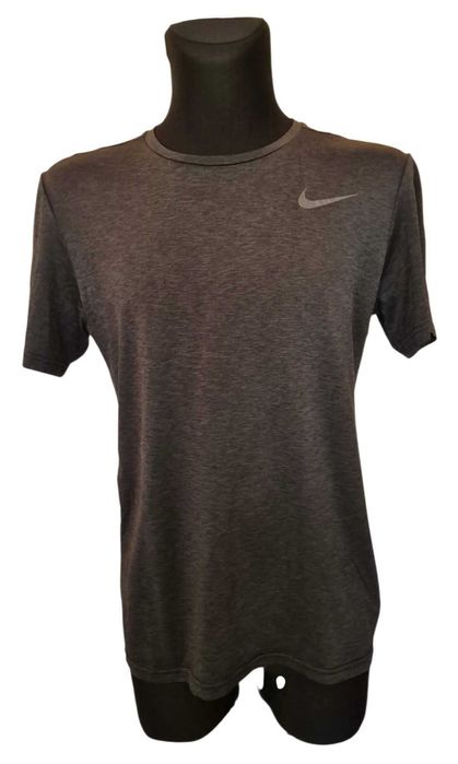 Hurtownia odzieży używanej sortowanej z USA Odzież sportowa MIX