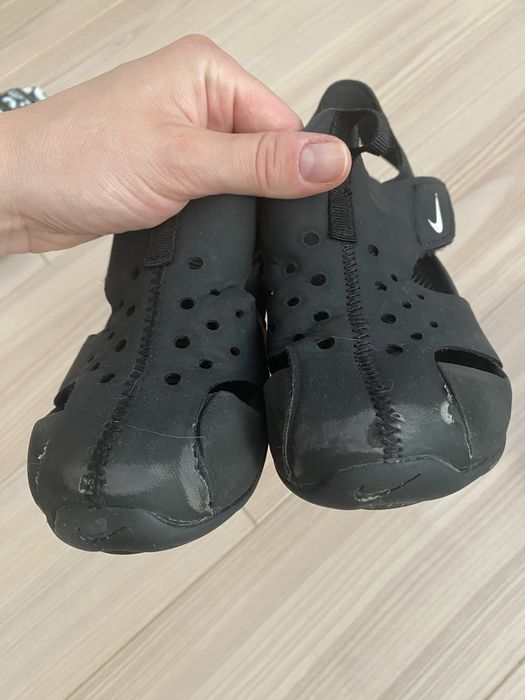 Sandałki Nike r.32