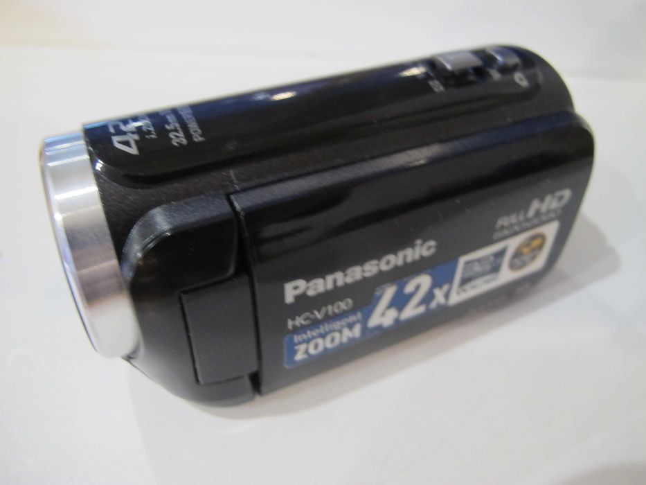 Panasonic HDC-HS80,  HC-V100, Full HD, 42 x opt zoom
