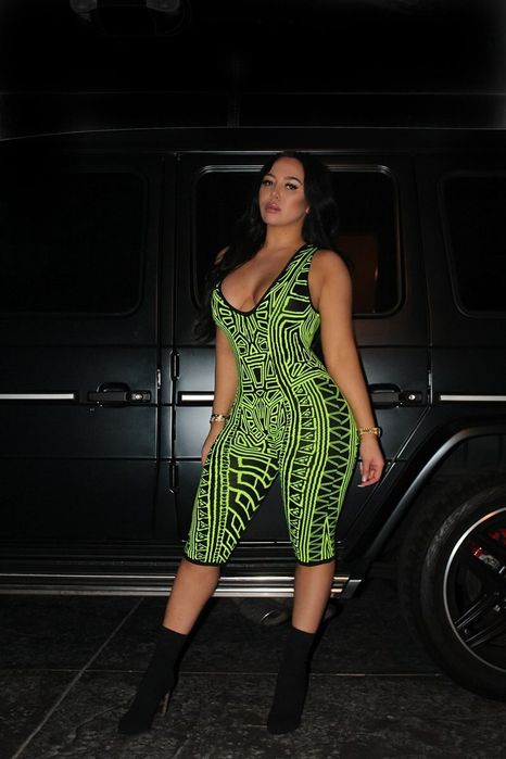 Комбинезон с неоновым принтом