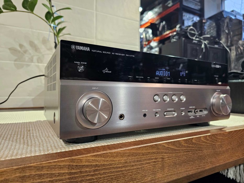 AV-ресивер Yamaha RX-V775 7.2 160Вт/4K Ultra HD/192 кГц/24-біт