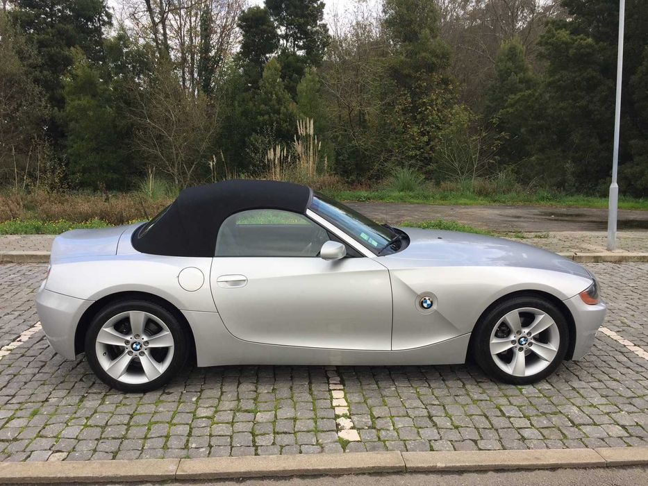 BMW Z4 2.2 caixa manual