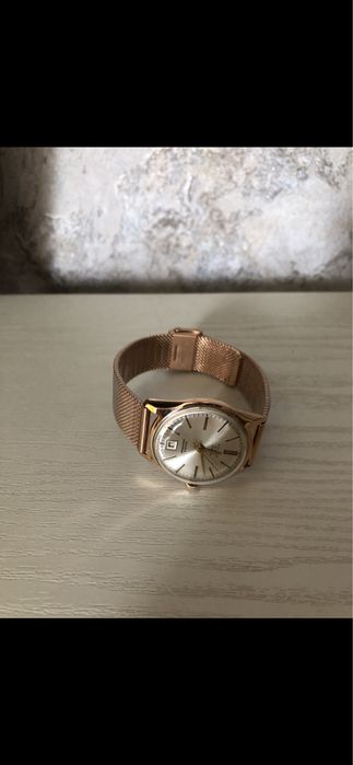 Продаю золоті часи полет автоподзаводом вага 15.8 грам часів СССР