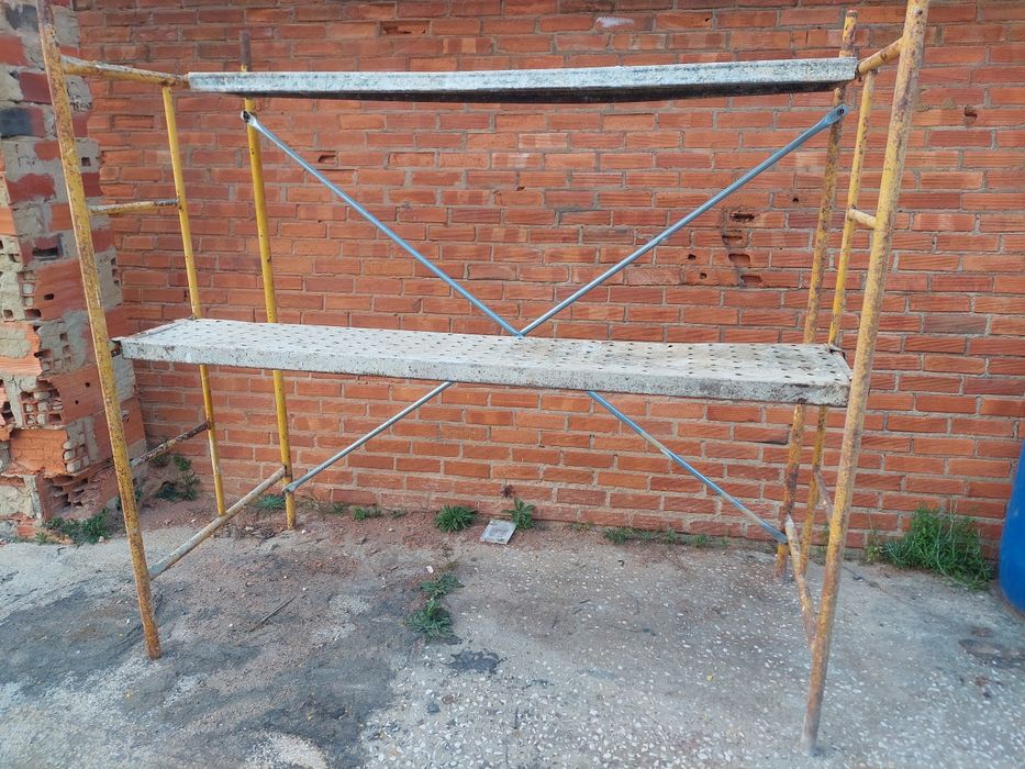 Andaimes 15 euros    por semana