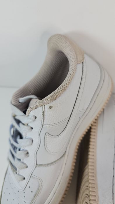 NIKE AIR force 1 LV8 buty młodzieżowe damskie 38,5