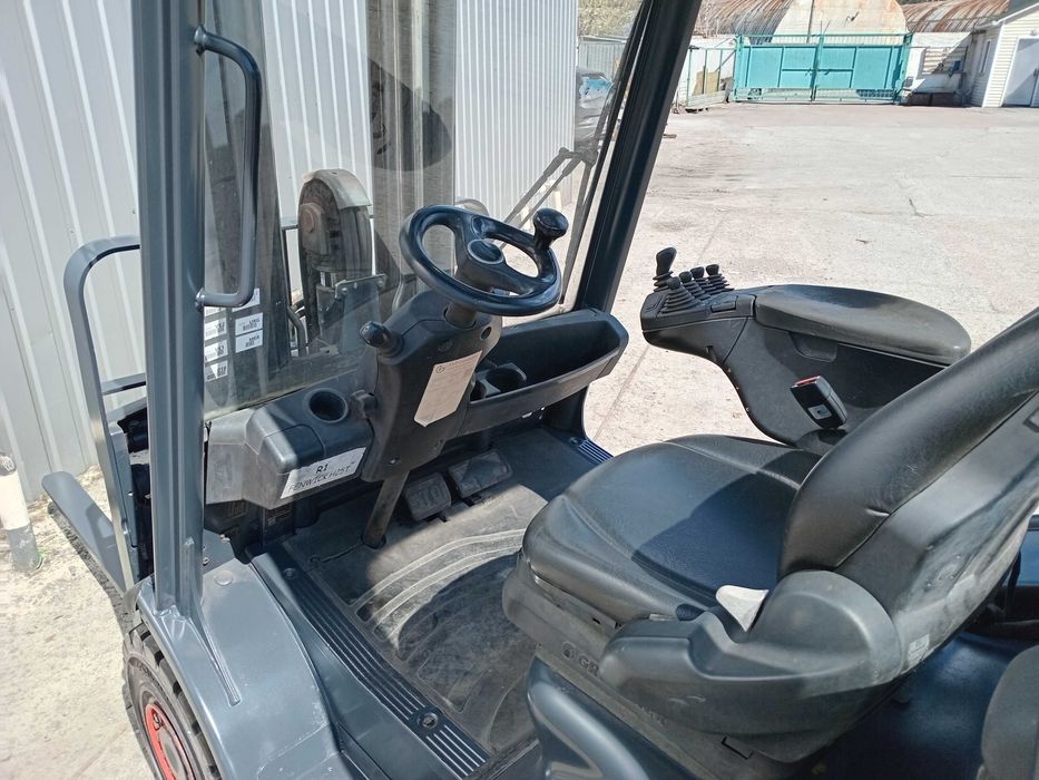 вилковий навантажувач LINDE , ГАЗ , 2,5т , 5,5м