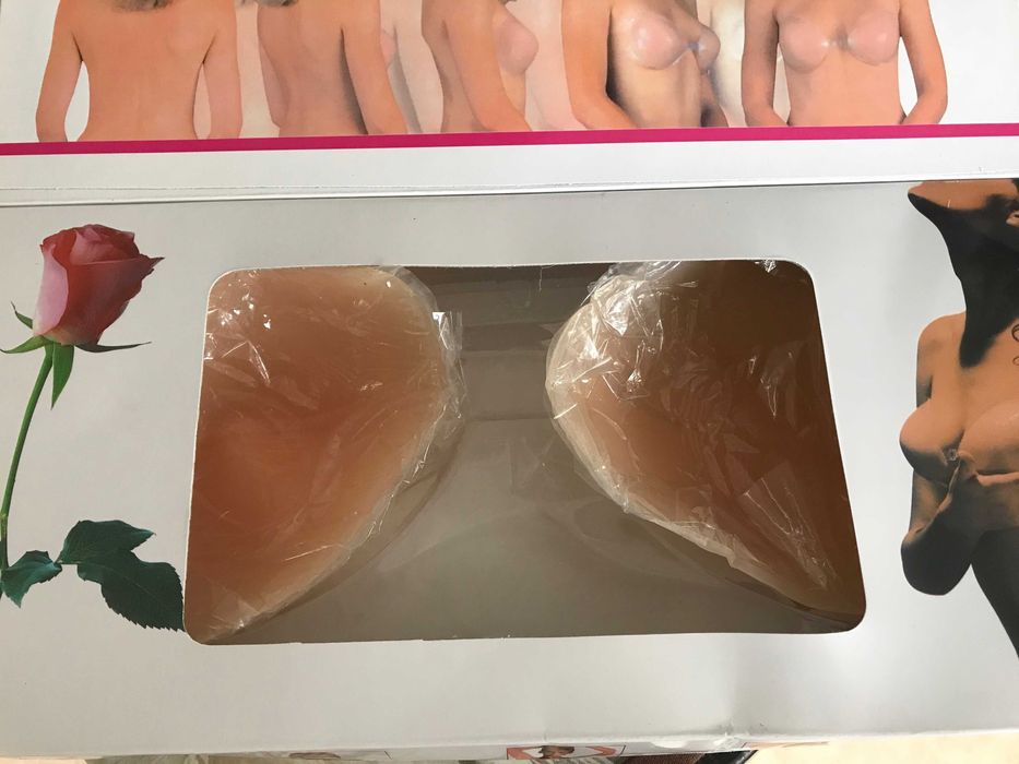 SOUTIEN SILICONE INVISIVEL UN BRA