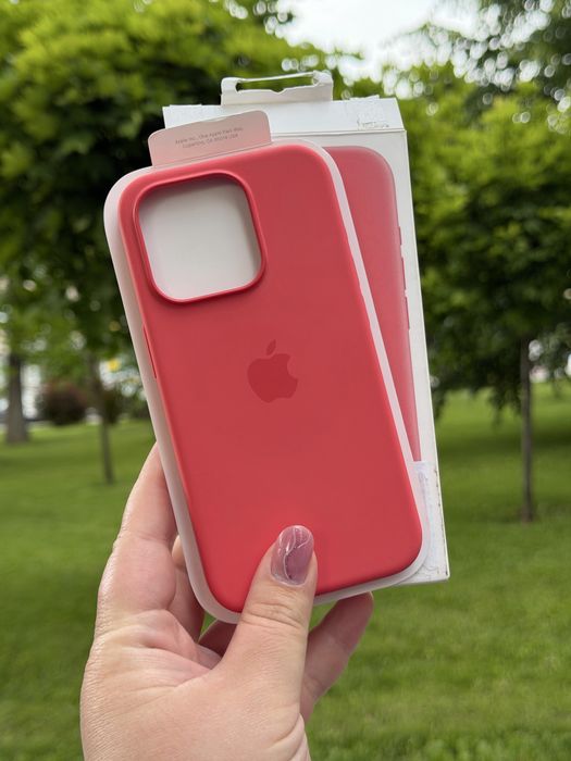 Чехол iPhone 15 Pro