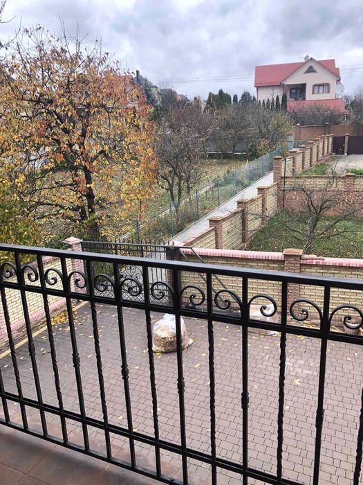 Продається  будинок на Дослідній станції (вул. Галицька)