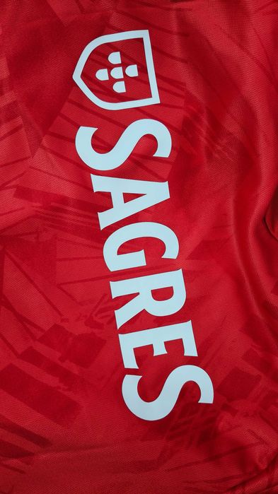 Equipamento Benfica