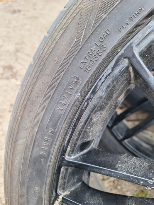 Felgi z oponami lato zima