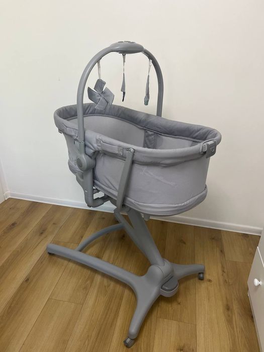 Кроватка-стульчик Chicco Baby Hug Pro 5 в 1 для годування Сіра