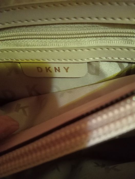 Mala de senhora DKNY