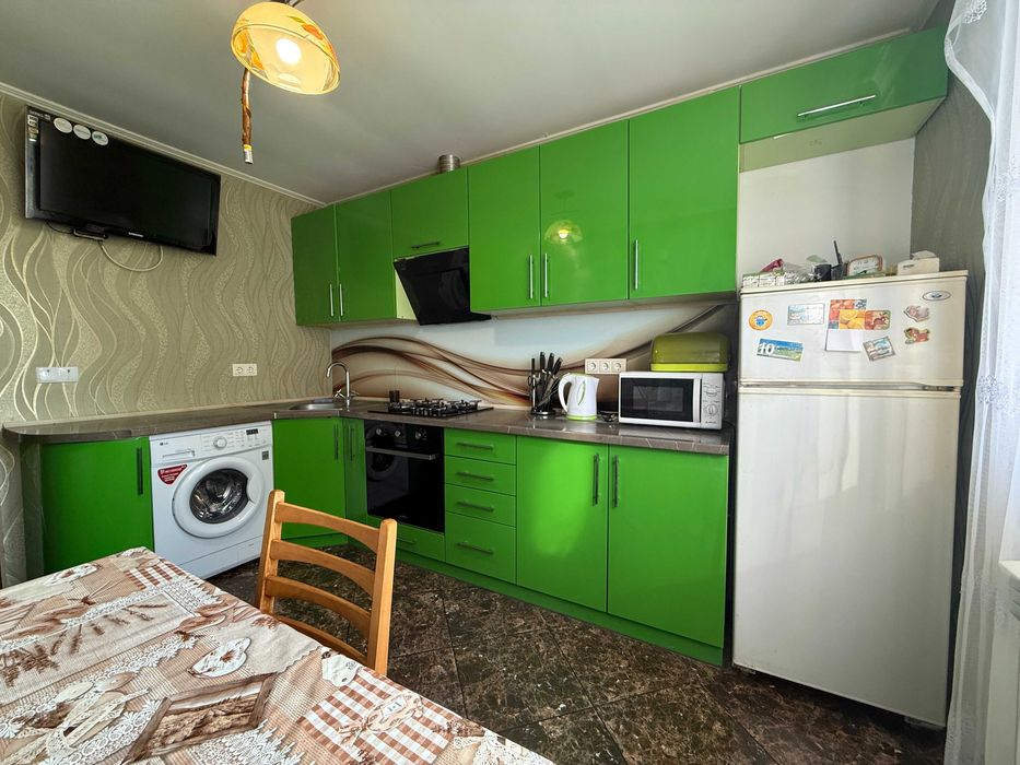 Продається власний цегляний будинок  в с.Луг  Львівської області.