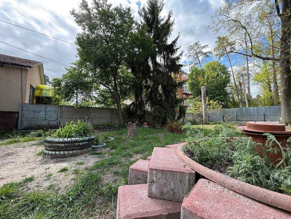Продаж 13,5 соток з комунікаціями вул. Кленова