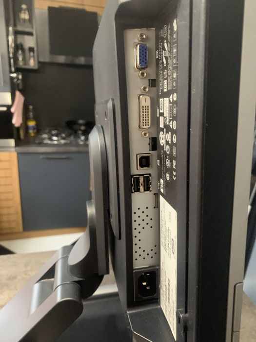 Монитор 19 дюймов HP L 1950 б/у