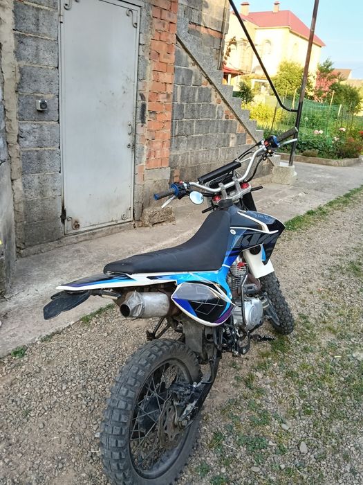 Мотоцикл баліно 200