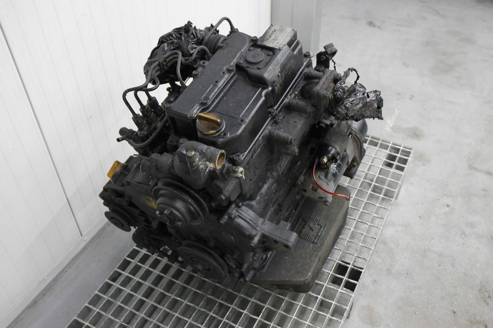 silnik isuzu diesel 3 cylindrowy koparka generator chłodnia 3cb1 walec