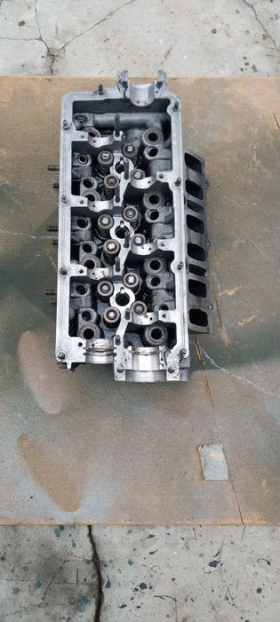 Гбц 2шт  audi a4 b6 bau,ake 2.5tdi есть мотор