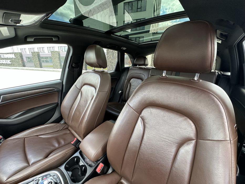 AUDI Q5  2015 р.